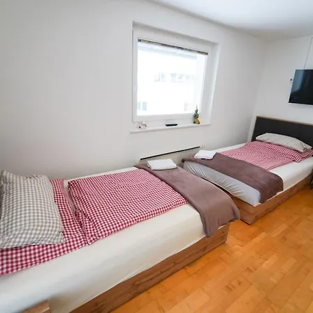Schoene In Zell Am Apartment *